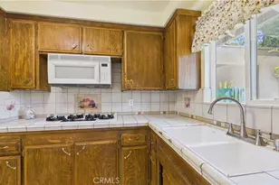 11246 Denivelle Pl, Tujunga, CA 91042 - Photo 22