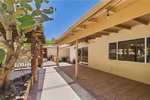 11246 Denivelle Pl, Tujunga, CA 91042 - Photo 10