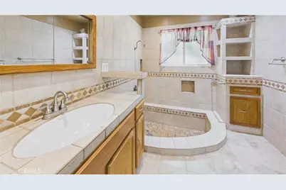 11246 Denivelle Place, Tujunga, CA 91042 - Photo 36