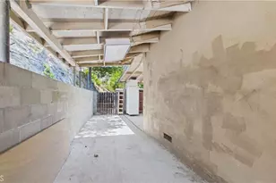 11246 Denivelle Pl, Tujunga, CA 91042 - Photo 46