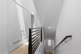 13107 W Lumina Way, Los Angeles, CA 91401 - Photo 26