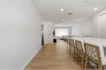 13107 W Lumina Way, Los Angeles, CA 91401 - Photo 18