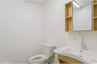 410 1/2 N Varney Street, Burbank, CA 91502 - Photo 18