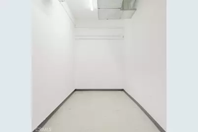410 1/2 N Varney Street, Burbank, CA 91502 - Photo 8