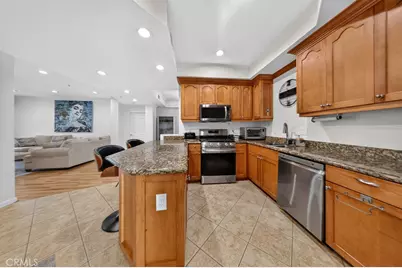 12407 Moorpark Street #104, Studio City, CA 91604 - Photo 6