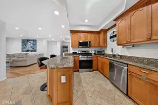 12407 Moorpark St, Studio City, CA 91604 - Photo 6