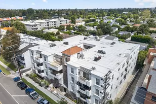 12407 Moorpark St, Studio City, CA 91604 - Photo 42