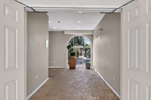 12407 Moorpark St, Studio City, CA 91604 - Photo 36
