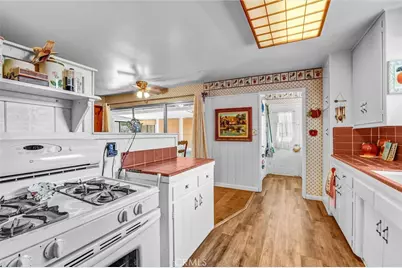 9818 Creemore Drive, Tujunga, CA 91042 - Photo 12