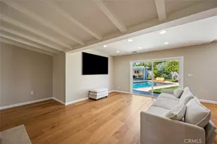 5525 Costello Ave, Los Angeles, CA 91401 - Photo 8