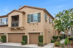 28377 Mirabelle Ln, Saugus, CA 91350 - Photo 2