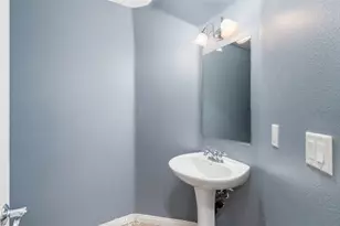 28377 Mirabelle Ln, Saugus, CA 91350 - Photo 18