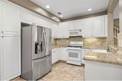 28377 Mirabelle Lane, Saugus, CA 91350 - Photo 14