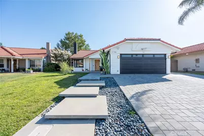 27706 Hartford, Castaic, CA 91384 - Photo 2