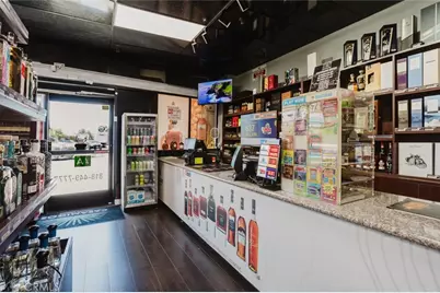465 W Broadway, Glendale, CA 91204 - Photo 12