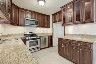 11943 Strathern St, North Hollywood, CA 91605 - Photo 16