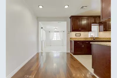 11943 Strathern Street, North Hollywood, CA 91605 - Photo 14