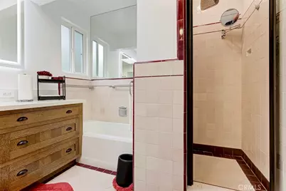 15556 Valerio, Van Nuys, CA 91406 - Photo 34