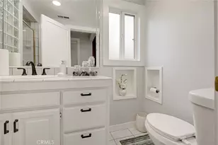 15556 Valerio, Van Nuys, CA 91406 - Photo 22