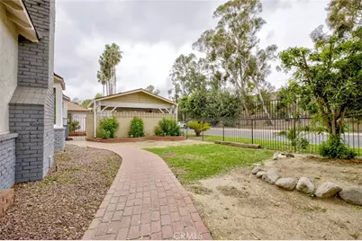 15556 Valerio, Van Nuys, CA 91406 - Photo 6