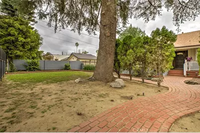 15556 Valerio, Van Nuys, CA 91406 - Photo 2