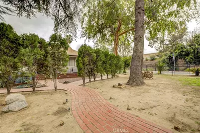 15556 Valerio, Van Nuys, CA 91406 - Photo 4