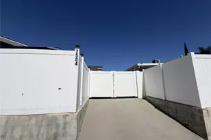 7502 N Hollywood Way, Burbank, CA 91505 - Photo 2