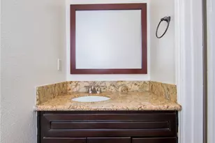 11834 Gilmore, North Hollywood, CA 91606 - Photo 4