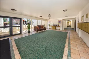 11834 Gilmore, North Hollywood, CA 91606 - Photo 2