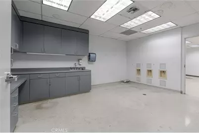 700 W Wilson Avenue, Glendale, CA 91203 - Photo 24