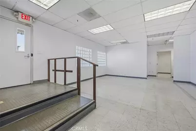 700 W Wilson Avenue, Glendale, CA 91203 - Photo 42