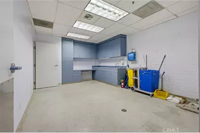 700 W Wilson Avenue, Glendale, CA 91203 - Photo 20