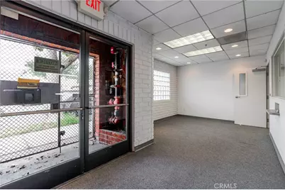 700 W Wilson Avenue, Glendale, CA 91203 - Photo 10