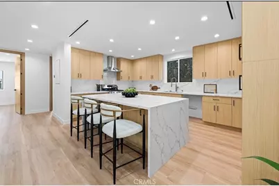 8369 Vine Valley, Los Angeles, CA 91352 - Photo 16