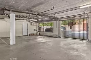 13819 Burbank Blvd, Van Nuys, CA 91401 - Photo 24
