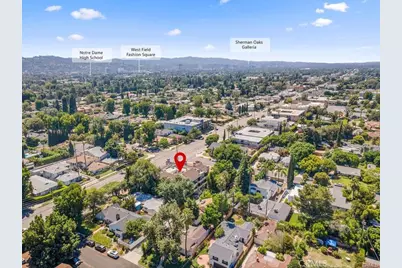 13819 Burbank Boulevard #7, Van Nuys, CA 91401 - Photo 20