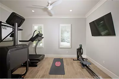 27624 Camellia Drive, Saugus, CA 91350 - Photo 14