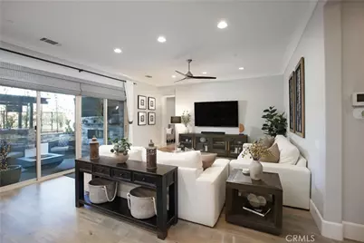 27624 Camellia Drive, Saugus, CA 91350 - Photo 6