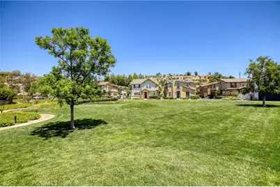 27624 Camellia Drive, Saugus, CA 91350 - Photo 48