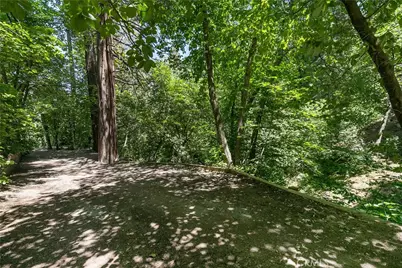 841 Cottage Grove Road, Lake Arrowhead, CA 92352 - Photo 26