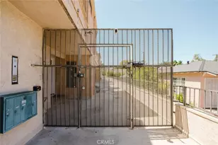 608 Hawthorne St, Glendale, CA 91204 - Photo 12