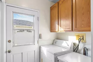 1207 Graynold, Glendale, CA 91202 - Photo 16