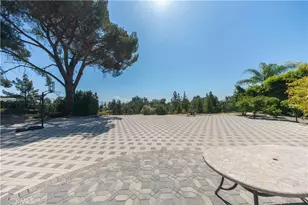 16594 Knollwood Dr, Granada Hills, CA 91344 - Photo 2