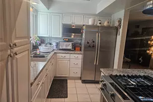 10883 Vinedale, Los Angeles, CA 91352 - Photo 14