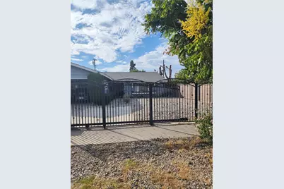 10883 Vinedale, Los Angeles, CA 91352 - Photo 2