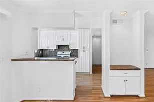 722 E Orange Grove Ave, Burbank, CA 91501 - Photo 14