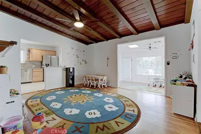 6331 Murietta Avenue, Van Nuys, CA 91401 - Photo 24