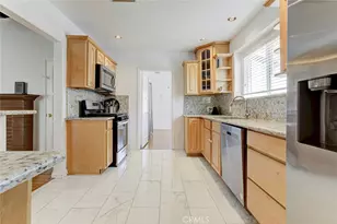 6331 Murietta Ave, Van Nuys, CA 91401 - Photo 14
