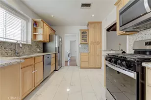 6331 Murietta Ave, Van Nuys, CA 91401 - Photo 12