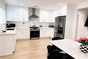 7810 Vanalden, Reseda, CA 91335 - Photo 14